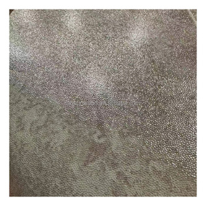 Revêtement <span class=keywords><strong>de</strong></span> <span class=keywords><strong>sol</strong></span> en plastique auto-adhésif en rouleau <span class=keywords><strong>de</strong></span> vinyle PVC en bois rouge <span class=keywords><strong>de</strong></span> 0.35mm - Product Image 5
