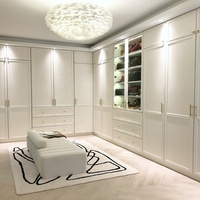 Armoire sur mesure grande capacité haut de gamme pour projets hôteliers – Service complet et personnalisé