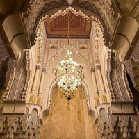 Grand lustre de mosquée ANNO avec anneaux en laiton à plusieurs niveaux et lumières de lanterne, luminaire suspendu islamique pour dôme de salle de prière