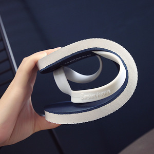 Tongs d'été pour femmes en PVC antidérapantes, souples, à bout ouvert, pour la plage et l'extérieur, légères et confortables - Product Image 4