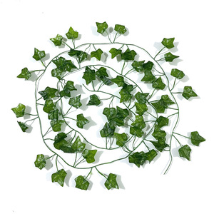 Enredadera Artificial de Virginia Creeper de 100cm/200cm, Decoración de Hojas Verdes para Colgar en Paredes Exteriores, Alta Simulación - Product Image 5