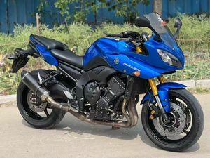 <span class=keywords><strong>Yamaha</strong></span> FZ8S |   800cc 4 cilindros |   Motor <span class=keywords><strong>R1</strong></span> |   Excelente Manejo y Valor, 180 km/h - Product Image 6