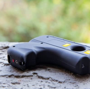 พวงกุญแจไฟฉาย LED แบบยุทธวิธี ชาร์จซ้ำได้ ความจุสูง ขายส่งจากโรงงาน ไฟฉายป้องกันตัวแบบยุทธวิธี LED พวงกุญแจ PRO - Product Image 4