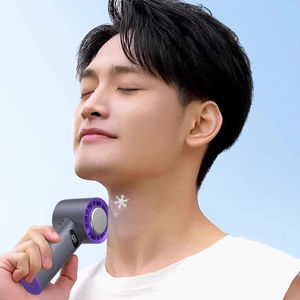 Ventilateur de poche noir innovant, mini ventilateur portable, mini ventilateur rafraîchissant pour se rafraîchir - Product Image 1