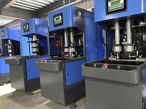 Half-Automatische Pet <span class=keywords><strong>Plastic</strong></span> Waterfles Stretch Blazen Maken <span class=keywords><strong>Machine</strong></span> Flesblazer Blaasgietmachine Voor Kleine Bedrijven - Product Image 3