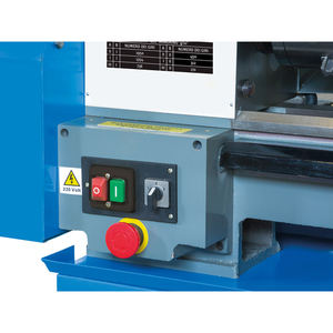 Tour parallèle Fervi 0708 avec changement de vitesse 230V 0.55kW - Product Image 2