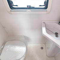 Caravanes de voyage tout-terrain hybrides modernes chinoises de luxe, pour 4 personnes, pour expéditions en plein air, remorquables, en composite sandwich, camping-car