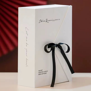 Hộp quà sang trọng có nắp từ tính, hộp quà phù dâu thanh lịch, bộ nến trắng, bao bì hộp quà tùy chỉnh - Product Image 2