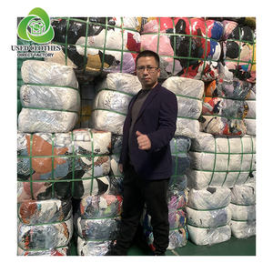 Zagumi เสื้อยืดมือสองสำหรับผู้ชายเสื้อผ้ามือสอง - Product Image 1