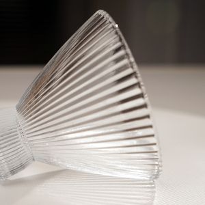 Tasse en verre élégante et durable gobelet à eau vintage moderne Logo personnalisable verres pour toutes les occasions - Product Image 2