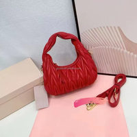 2026 Best-seller nouveau sac demi-lune pour femmes à la mode Design de luxe, sac plissé nuage croissant, sac à bandoulière souple