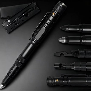 Stylo tactique d'extérieur en aluminium pour la défense personnelle - Outil multifonction avec lampe torche et brise-vitre pour hommes et femmes - Product Image 1