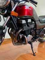 Moto Honda CB750 Vintage Rétro, Moteur 4 cylindres refroidi par air de 747 cm³, Moto Japonaise Iconique