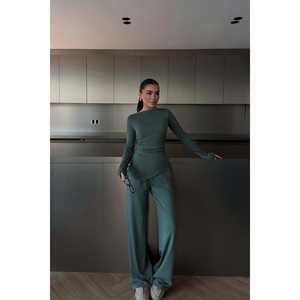 ชุดสีเขียวสำหรับผู้หญิงจาก Borelli คอลเลกชันเสื้อผ้าผู้หญิงที่หรูหราและมีสไตล์ - Product Image 5