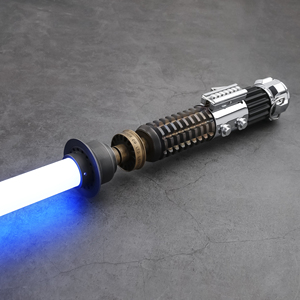 TXQSABER Nouveau <span class=keywords><strong>Sabre</strong></span> <span class=keywords><strong>Laser</strong></span> OBI WAN Kenobi EP4 avec Châssis Métallique et Cristal, Poignée en Laiton Robuste pour Duel, Sabres <span class=keywords><strong>Haut</strong></span> <span class=keywords><strong>de</strong></span> <span class=keywords><strong>Gamme</strong></span>, Jouets Cadeaux, Épée <span class=keywords><strong>Laser</strong></span> - Product Image 6