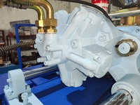 Machine de moulage par injection de semelles de chaussures à double couleur rotative automatique à soufflage d'air motorisée haute productivité 150-180