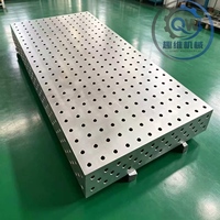 Plateforme de soudage modulaire 3D résistante aux chocs, banc de soudage à positionnement flexible pour travaux de soudage de structures en acier de construction