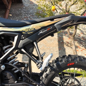 Nueva Motocicleta Todoterreno Surron Ultra 2026, 24.5kW, 520Nm, 74V, 60Ah, 59mph, para Aventuras en el Desierto - Product Image 2