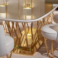 Metall-Glas-Esstisch im Designer-Stil Goldener Metalltisch Glas Edelstahl Haushaltsmöbel Esszimmer-Set