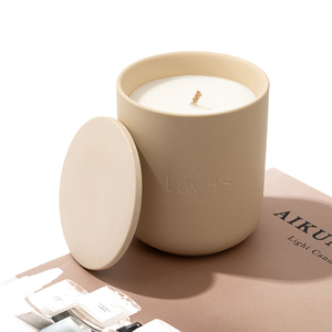 AIKUN Vente en gros de bougies artisanales en cire de soja naturelle dans un récipient en céramique, bougie parfumée minimaliste de luxe pour la décoration de la maison, cadeau - Product Image 2