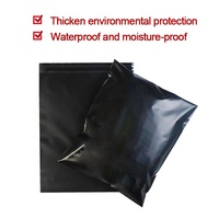 Sacs d'expédition en plastique noir vierges avec logo pour l'emballage de vêtements - Vente en gros