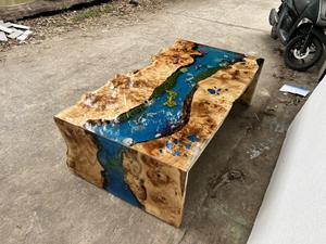 PRIX BAS Table en bois massif à bord vif avec résine époxy, design de bassin à poissons koï 3D, meubles de luxe faits à la main, vente chaude - Product Image 6