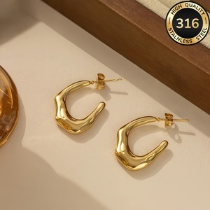 Pendientes de acero inoxidable 18k con diseño geométrico irregular y efecto hidráulico, de moda transfronteriza, de alta gama, de nicho y exagerados. - Product Image 3