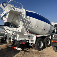 Camion malaxeur à béton HOWO6*4 371 ch Euro 3 avec une capacité de 10-12 m³ et un poids de 25 000 kg pour les travaux d'infrastructure