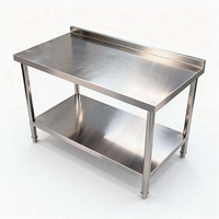 Table de travail de cuisine commerciale en acier inoxydable multi-niveaux robuste avec étagères de rangement pour la préparation des aliments dans les restaurants