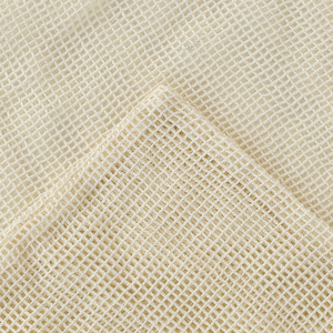 Sac en filet biodégradable en coton naturel et biologique avec cordon de serrage pour savon de douche, carré, moderne, pour salle de bain - Product Image 6