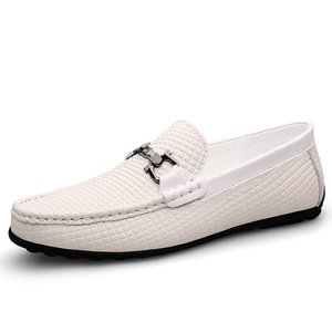 Mocassins décontractés pour hommes en cuir véritable, couleur unie, à enfiler, style conduite, coupe basse, grande taille - Product Image 1