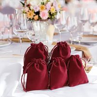 Sac cadeau personnalisé en velours écologique et durable, 3x4 pouces, rouge/bordeaux, pochettes d'emballage pour bijoux, cordon de serrage, recyclable, personnalisable