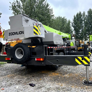 Grúa Móvil Zoomlion de 50 Toneladas Usada, Altura de Elevación de 3000m, Motor y Caja de Cambios de Bomba, 2022, 0-2000 Horas, CN - Product Image 2