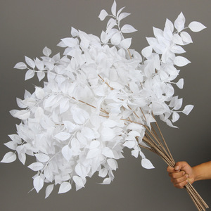 Flores Artificiales de Seda con Forma de Hoja de Corazón, Rama Individual, Decoraciones para Techo de Boda, Colores Rojos Otoñales - Product Image 3