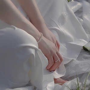 Students Female Students Feedback! Natural <b>Freshwater</b> <b>Pearl</b> <b>Bracelet</b> Elastic Elastic Product Category <b>Pearl</b> <b>Bracelets</b> & Bangles - Product Image 4