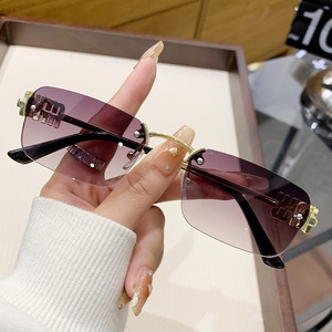 Miu's <b>Frameless</b> Cut Edge Sunglasses Metal Gold <b>Frame</b> Pc Lens UV400 Women's Style - Product Image 4