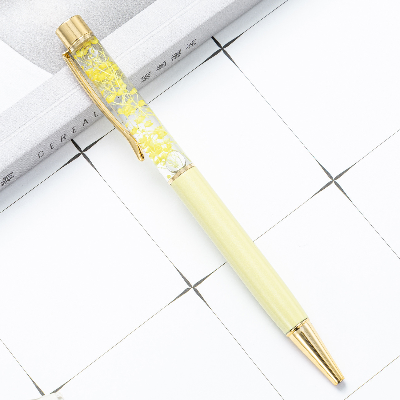 Macaron jaune (or)