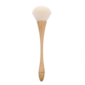 Brosse professionnelle pour manucure avec poils doux, outil de nettoyage de maquillage et de dépoussiérage, brosse à ongles populaire à manche en bois pour usage esthétique - Product Image 5
