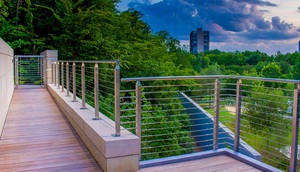 Balustrade à câbles double design en acier inoxydable, montée au sol, avec main courante à câbles - Product Image 5