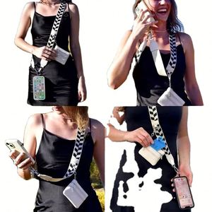 Portefeuille à fermeture éclair avec bandoulière en polyester personnalisé, cordon de téléphone résistant à l'eau pour usage universel - Product Image 3