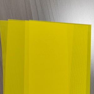 Rouleaux de maille en polyester blanc et jaune jusqu'à <span class=keywords><strong>65</strong></span> <span class=keywords><strong>pouces</strong></span> de <span class=keywords><strong>largeur</strong></span>, longueurs personnalisées pour impression grand format - Product Image 3