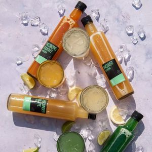 Botella <span class=keywords><strong>de</strong></span> vidrio para jugo <span class=keywords><strong>de</strong></span> 250ml Botella <span class=keywords><strong>de</strong></span> aceite <span class=keywords><strong>de</strong></span> oliva verde oscuro <span class=keywords><strong>de</strong></span> 500ml Botella <span class=keywords><strong>de</strong></span> agua <span class=keywords><strong>de</strong></span> vidrio redonda <span class=keywords><strong>de</strong></span> 750ml para Soda <span class=keywords><strong>Jengibre</strong></span> <span class=keywords><strong>Jarabe</strong></span> <span class=keywords><strong>de</strong></span> limón con tapa - Product Image 1