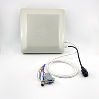 Lecteur RFID UHF intégré longue portée de 6 m, antenne circulaire 8 dBi, WG26/34, relais RS232 RS485, TCP/IP pour la gestion des déchets