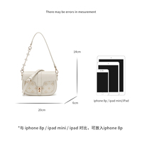 Sac à bandoulière pour femme avec monogramme en relief, double sangle, motif cœur et fleur, sac bandoulière pour femme