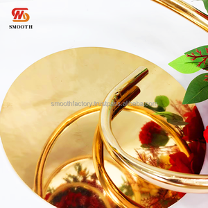 Centre de table en métal doré unique en spirale, nouveau design, décoration de mariage, support à fleurs en acier inoxydable pour la décoration d'événements - Product Image 5