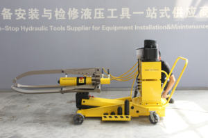 Extracteur d'engrenage <span class=keywords><strong>hydraulique</strong></span> puissant à 3 bras antidérapant automatique monté sur véhicule de 50 tonnes ENERPAC identique - Product Image 4