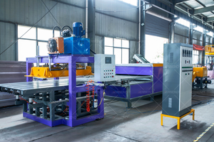 Machine de traitement de panneaux solaires d'<span class=keywords><strong>occasion</strong></span> pour le retrait des cadres en aluminium et la séparation des plaques de verre - Product Image 4