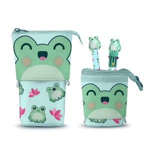 Karactermania for Oh My Pop Froggy - Estuche de tela para lápices con cierre de cremallera + bolígrafo de 10 colores + bolígrafo de gel borrable color turquesa - Product Image 1