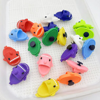 Breloque de chaussure unisexe transfrontalière la plus vendue, 10 couleurs, petit requin 3D, porte-clés, décoration de style fleur pour chaussures, accessoire DIY en PVC