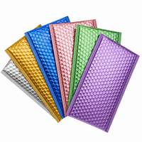 Enveloppes à bulles métalliques épaissies auto-adhésives antichoc et imperméables multicolores pour l'expédition des petites entreprises